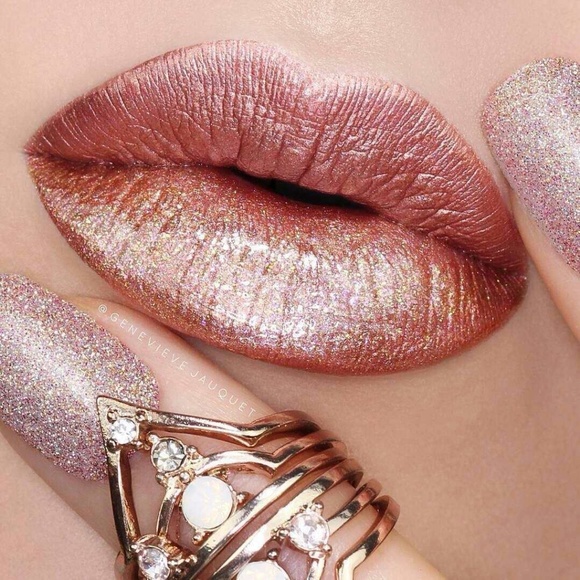 Focallure Other - TREND ALERT! Rose Gold Metallic Lipgloss